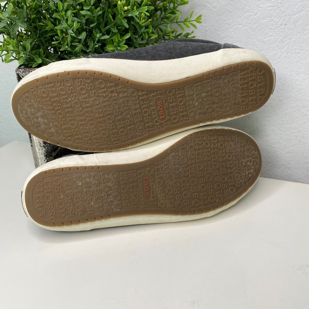 TAOS Star Canvas Lace Up Low‎ Top Sneakers Shoes Charcoal Gray Size 10.5 Wide - Picture 7 of 10